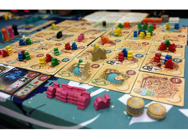 Five Tribes Brädspel 